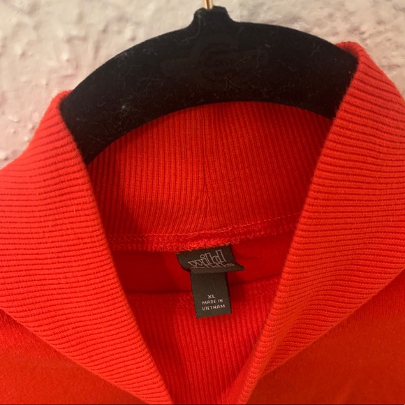 ❤️ red mock neck sweater ❤️ - Picture 5 of 5